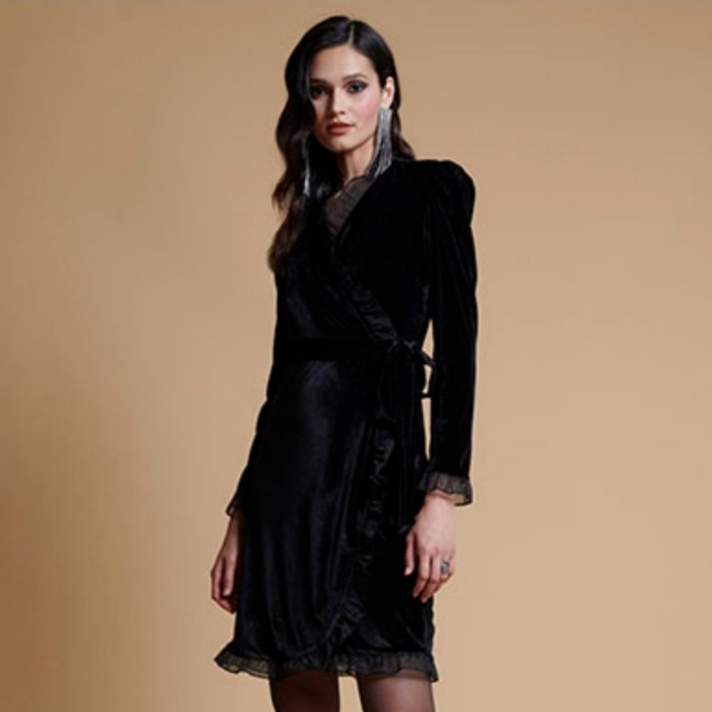 Rachel Parcell black velvet wrap dress